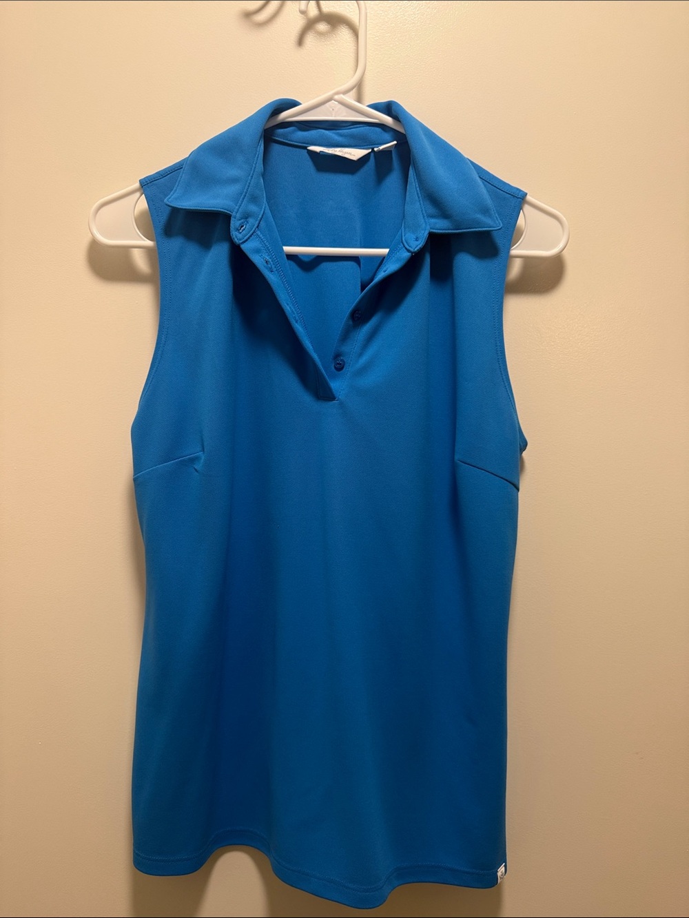 Lady Hagen Sleeveless Collared Tank Top in Vibrant Blue